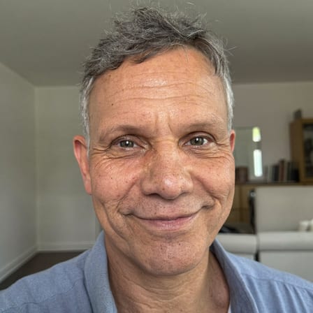 Portrait d'un habitant de la Cité Plantagenêt après sa demande de devis au Mans