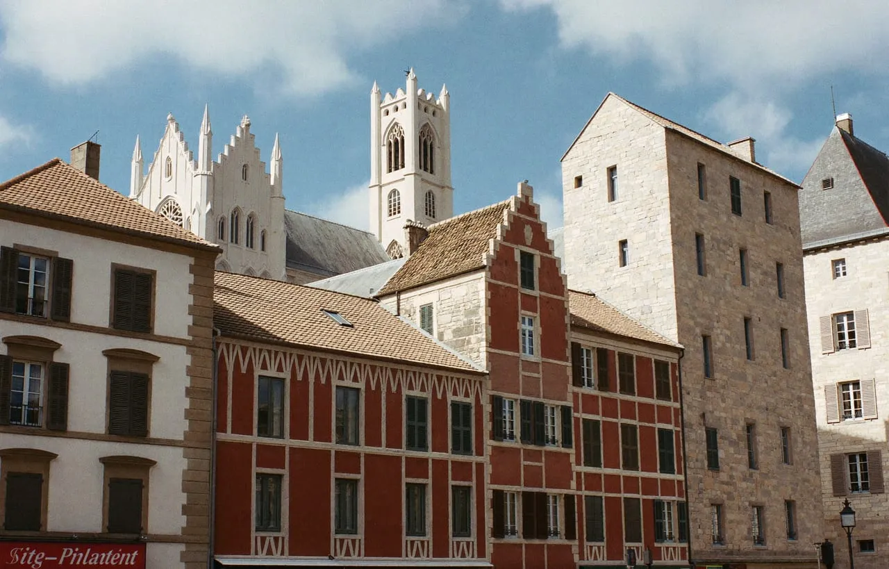 La Cité Plantagenêt et l'enceinte gallo-romaine du Mans